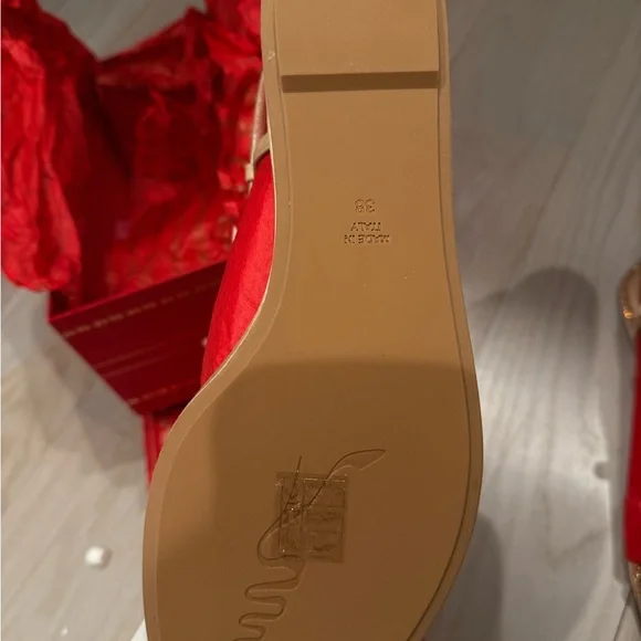 Rene Caovilla Gold Flats with Glamorous Bow - Picture 2 of 5